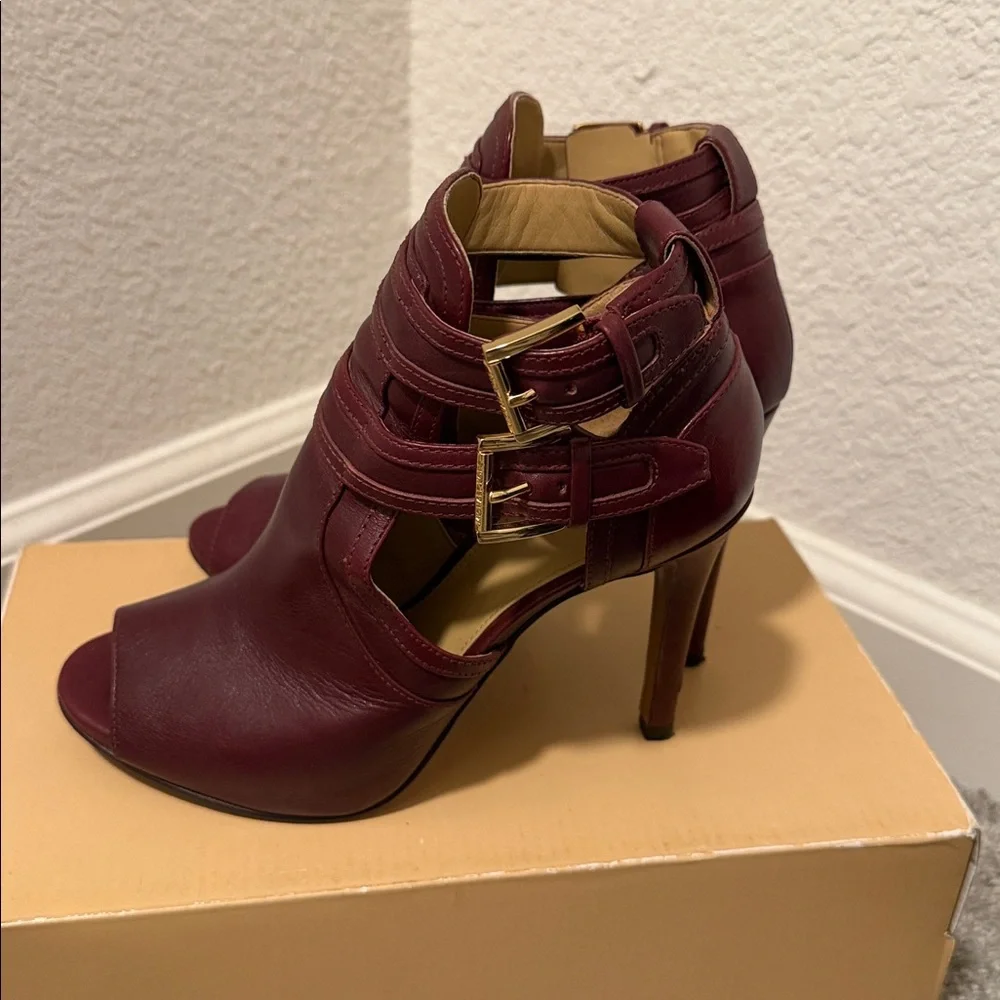 Michael Kors stylish michael
